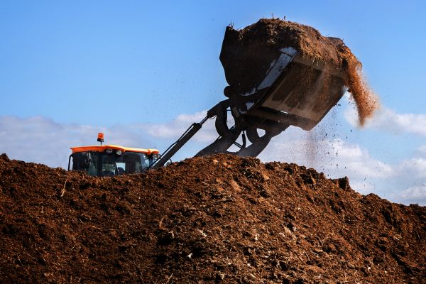 Cost of Dirt Spreading in Monument